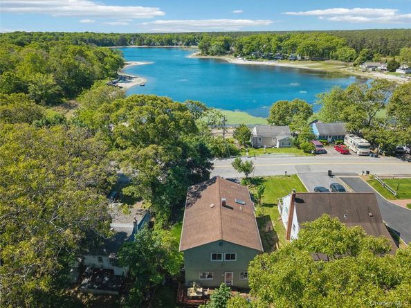 244 Lakeside Trail, Ridge NY 11961