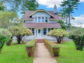 30 Brentwood Parkway