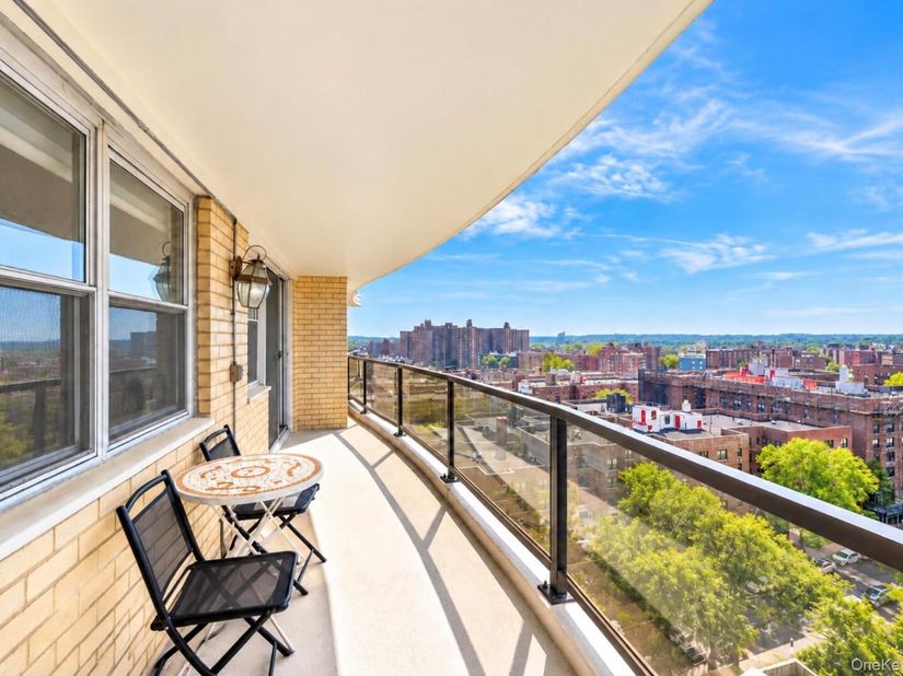 102-30 66th Road  17E, Forest Hills NY 11375