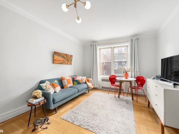 140 8th Avenue 4H, Brooklyn NY 11215