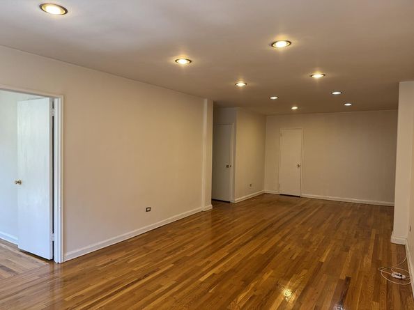 67-25 Clyde Street 3R, Queens NY 11375