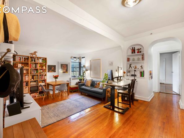 260 Ocean Parkway 5G, Brooklyn NY 11218