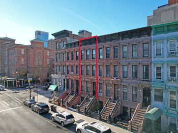 1694 Lexington Avenue