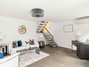 225 East 86th Street