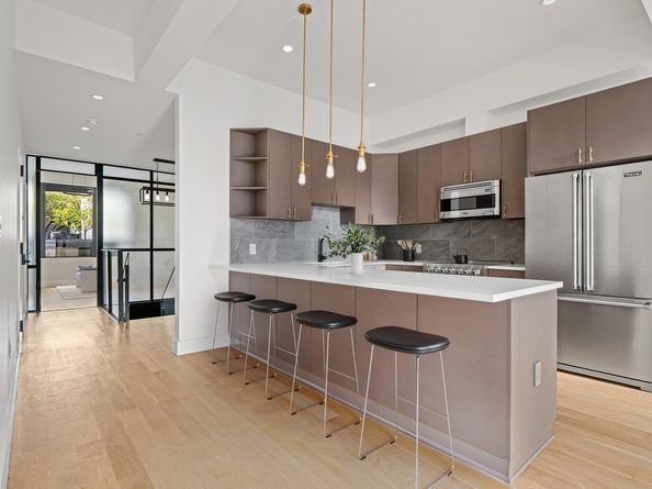 5-12 51st Avenue 1, Queens NY 11101