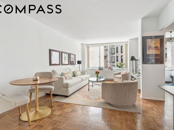 61 West 62nd Street 6C, New York NY 10023
