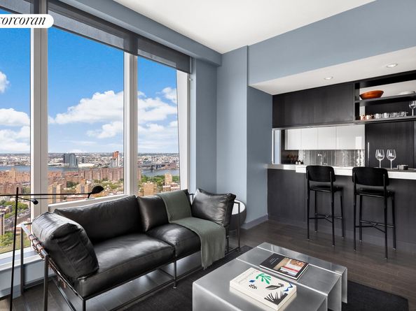 252 South Street 11L, New York NY 10002