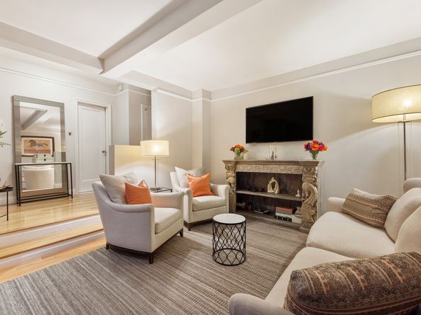 20 East 35th Street 3H, New York NY 10016