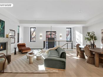 383 10th Street