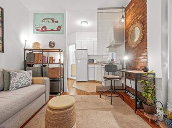 204 West 10th Street