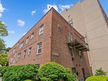 6299 Broadway