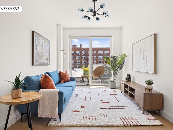 379 Ocean Parkway 5C, Brooklyn NY 11218