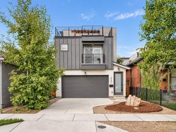 2747 W 25th Avenue