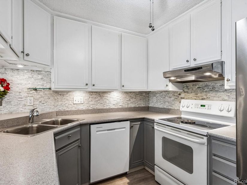 3465 S Poplar Street 101, Denver CO 80224