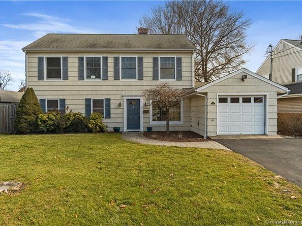 29 Saddle Road, Norwalk CT 06851