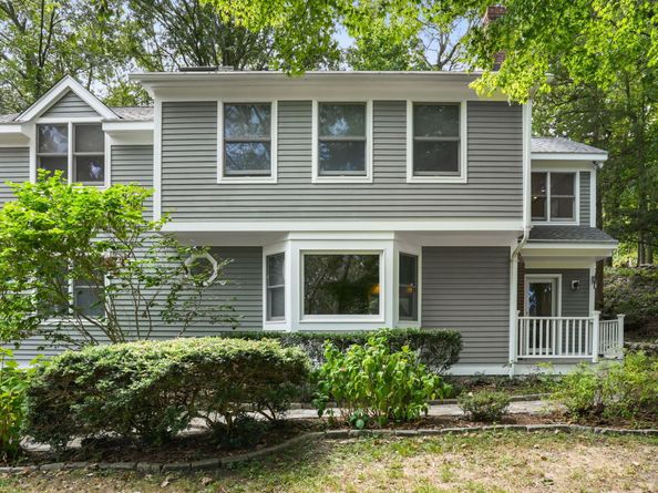 9 Trailside Drive, Norwalk CT 06851
