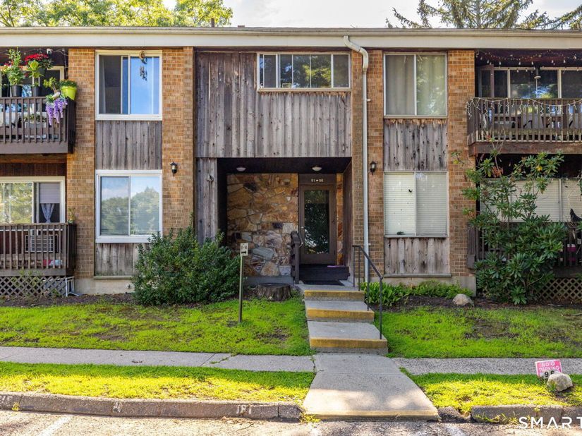 200 Woodmont Avenue 98, Bridgeport CT 06606