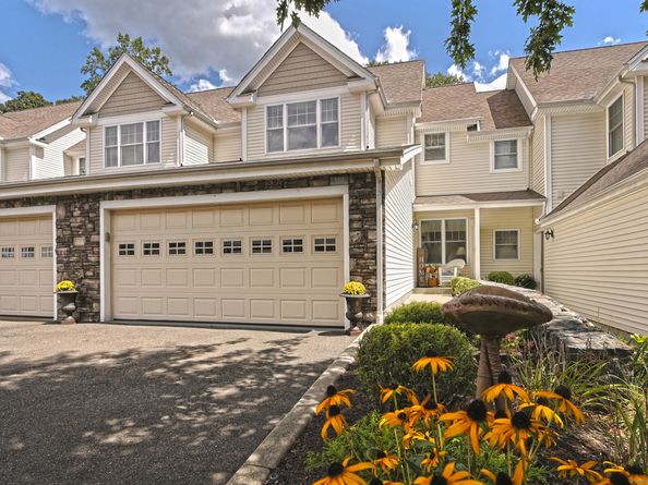 160 Kyles Way 160, Shelton CT 06484