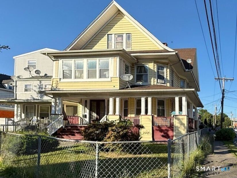 664-666 Iranistan Avenue, Bridgeport CT 06604