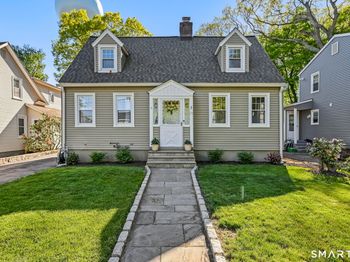 15 Hadik Parkway