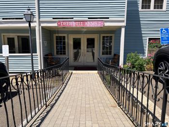 136 Deer Hill Avenue