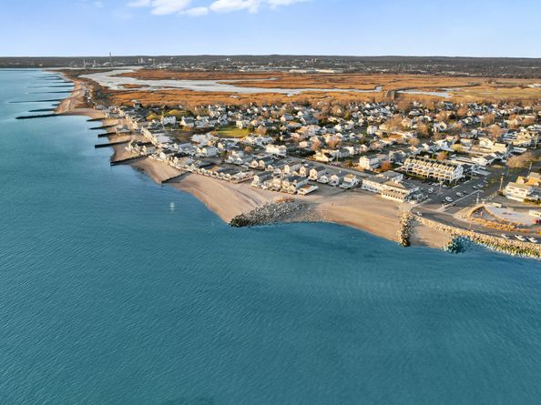 44 Washington Parkway, Stratford CT 06615