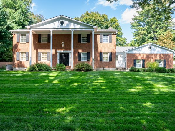 136 Knobloch Lane, Stamford CT 06902