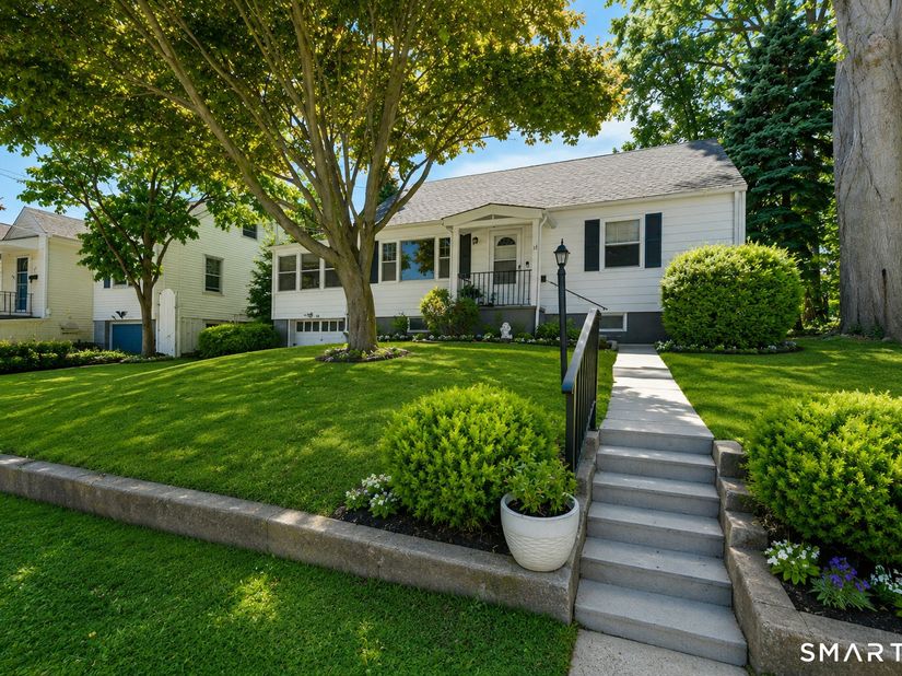 38 Carlisle Place, Stamford CT 06902