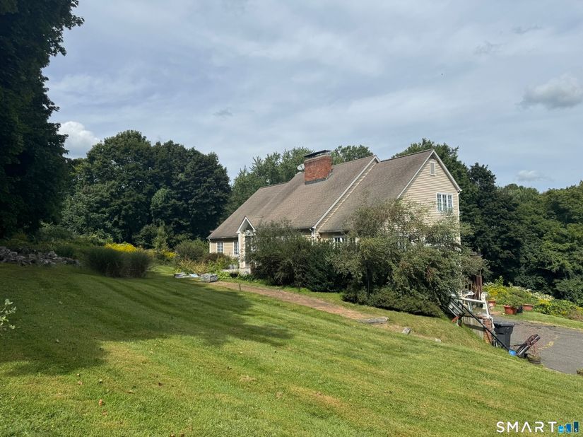 141 Saint Johns Road, Ridgefield CT 06877