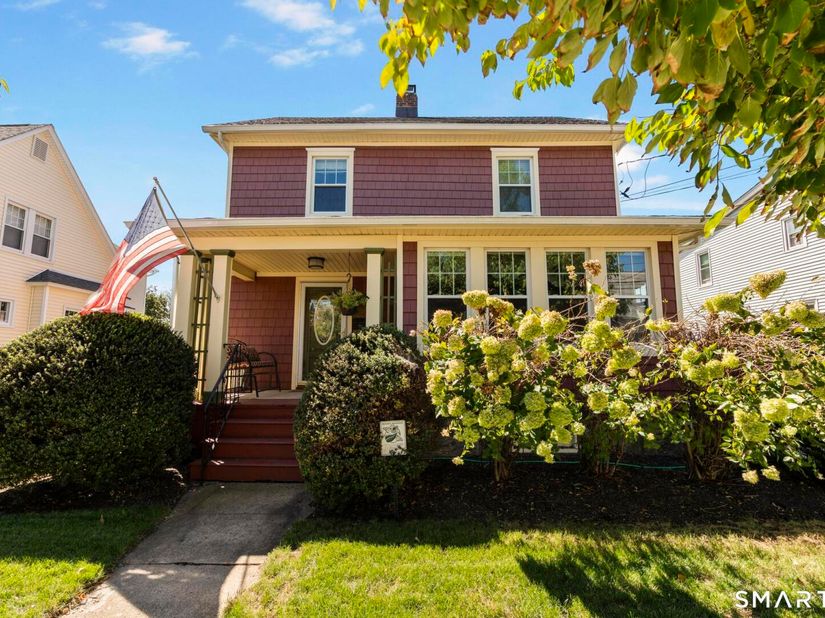 65 Glenwood Avenue, Stratford CT 06614