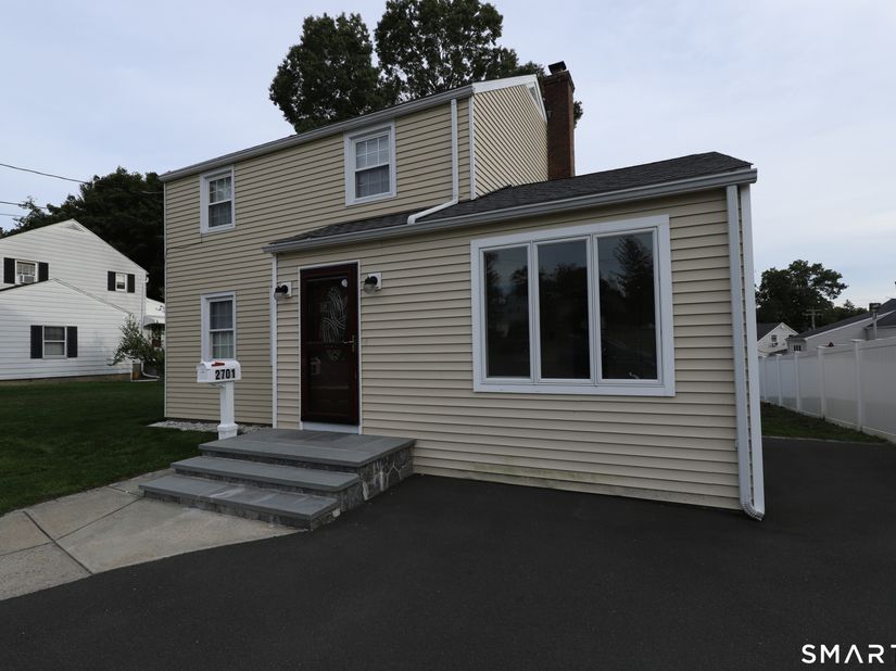 2701 Old Town Road, Bridgeport CT 06606
