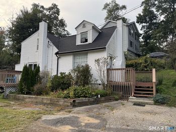 51 Oronoque Trail