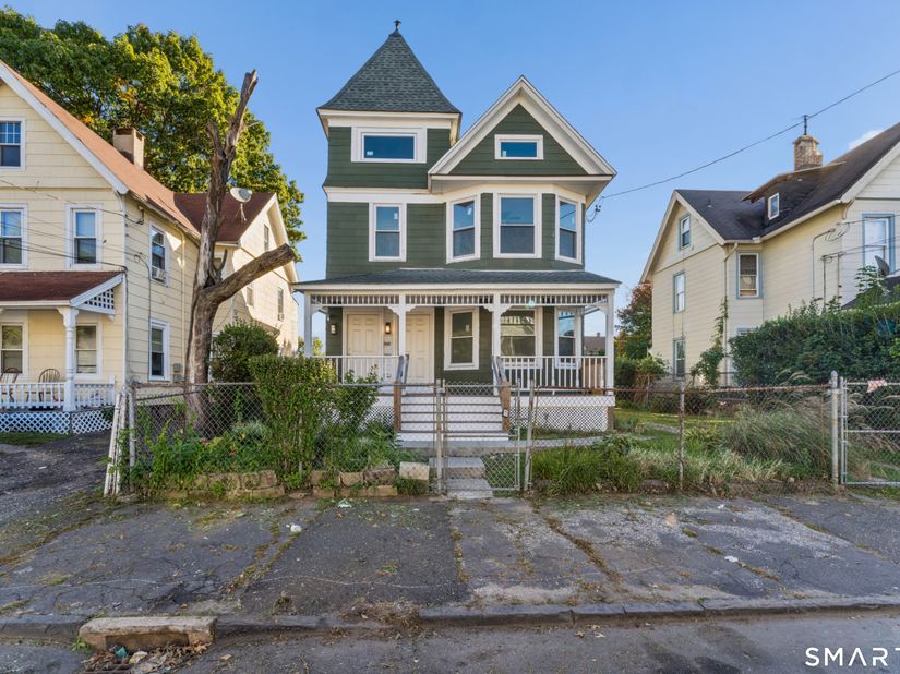202-204 Bunnell Street, Bridgeport CT 06607