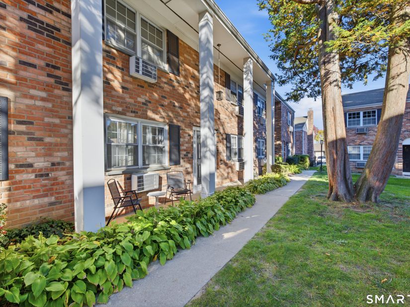 151 Courtland Avenue 4D, Stamford CT 06902