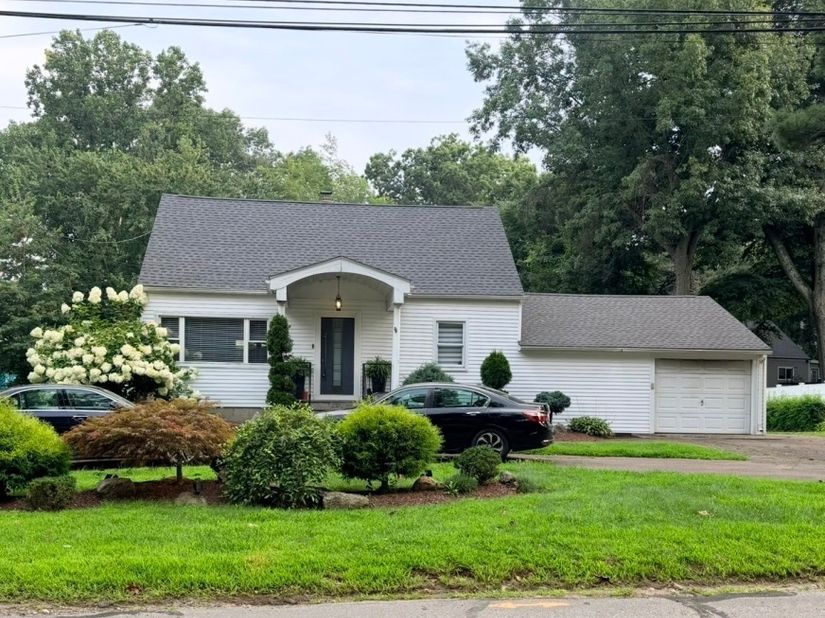 248 Broadbridge Road, Bridgeport CT 06610