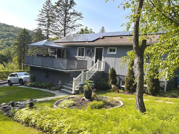 2 Pleasant View Road, New Fairfield CT 06812