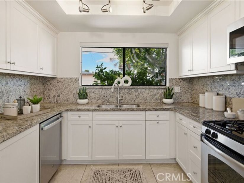 2300 Carnegie Lane 4, Redondo Beach CA 90278