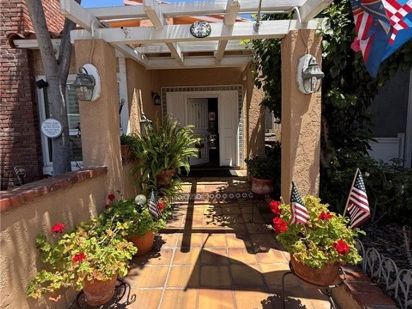 108 Morningside, Manhattan Beach CA 90266
