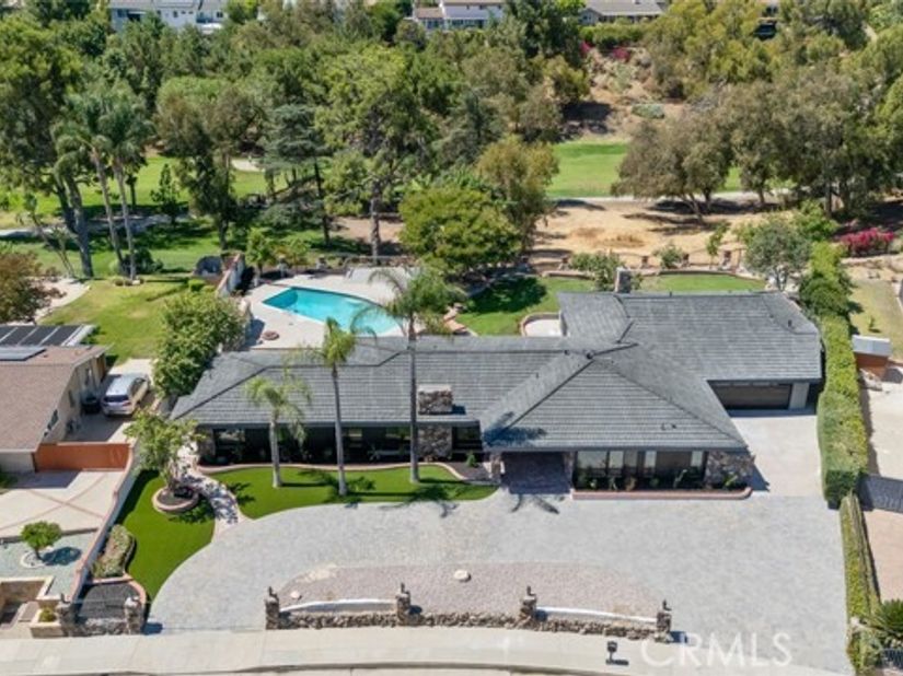 16417 Knollwood Drive, Granada Hills (los Angeles) CA 91344