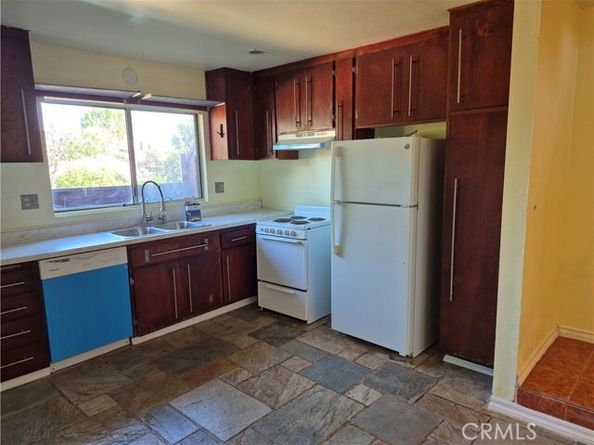 7320 Lennox Avenue E10, Van Nuys (los Angeles) CA 91405