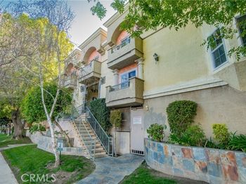 7045 Woodley Avenue