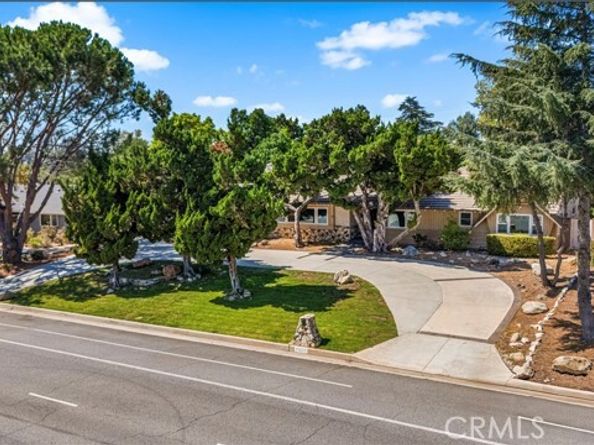 11223 White Oak Avenue, Granada Hills (los Angeles) CA 91344