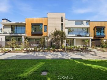 2910 Bayside
