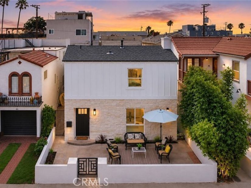 40 Claremont, Long Beach CA 90803