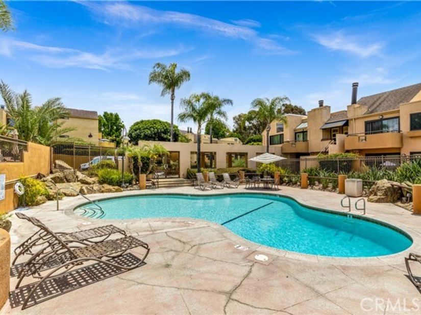 25761 Le Parc 72, Lake Forest (el Toro) CA 92630