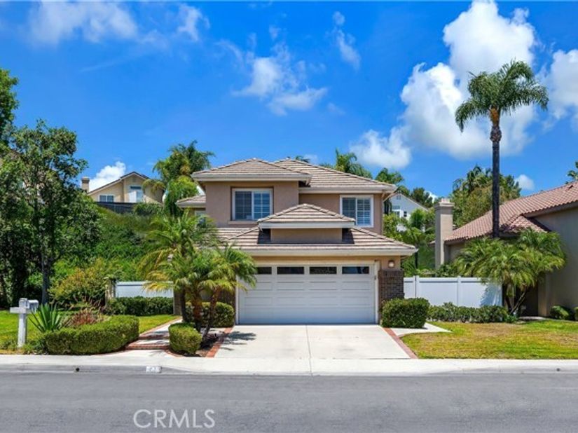 23 Galeana, Lake Forest (el Toro) CA 92610