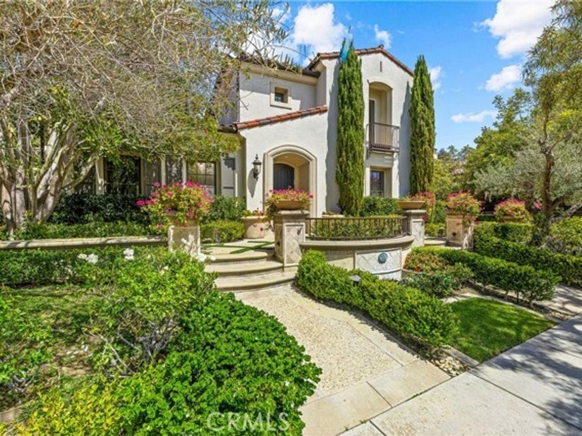 28 Blue Summit, Irvine CA 92603