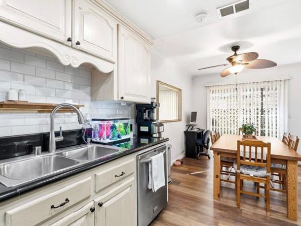 1560 Monterey Pine Drive B, San Ysidro (san Diego) CA 92173