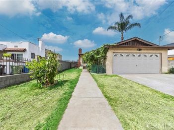 915 E 41st