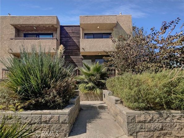 14735 Victory, Van Nuys (los Angeles) CA 91411